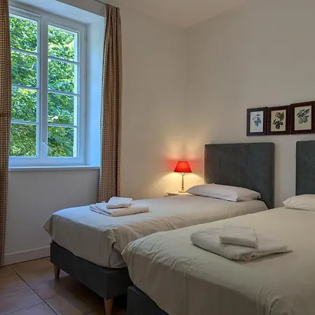 Familial Avec Piscine Chauffee, Jardin Clos, Equipement Bebe, Au Coeur D'une Propriete Viticole. Saint-Cybardeaux